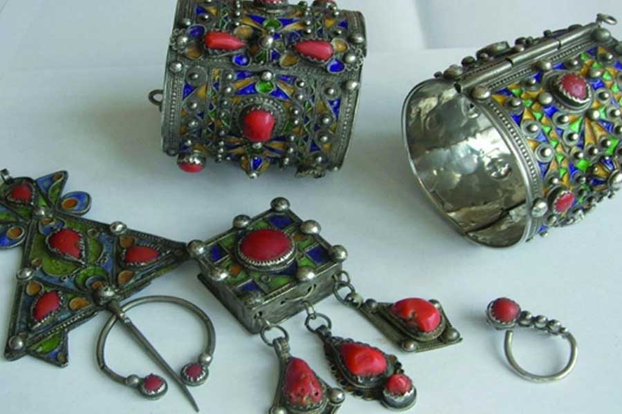 bijoux-femme-berbere-en-argent-maroc